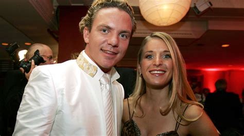 Doch auch als kind war mross schon ein kleiner entertainer und. Familien-Auftritt: Stefanie Hertel zeigt ihre Teenie ...