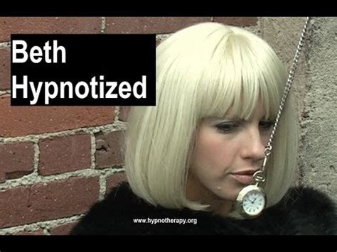 How to hypnotize people and other living things by wayne f. Lady In Trance 21; Beth Hypnotized #hypnosis 催眠 - YouTube