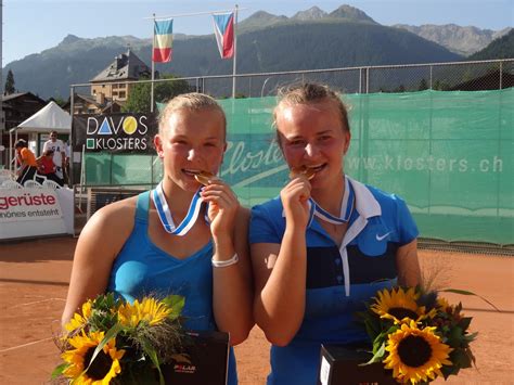 1 in the wta doubles rankings. John Holcomb´s blog: Krejčíková je ve finále.!! Ze čtyřhry ...