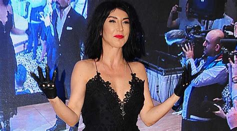 Pop, elektronik, dans, alternatif meslek: Hande Yener, büyük ikramiyeyi gözüne kestirdi!..