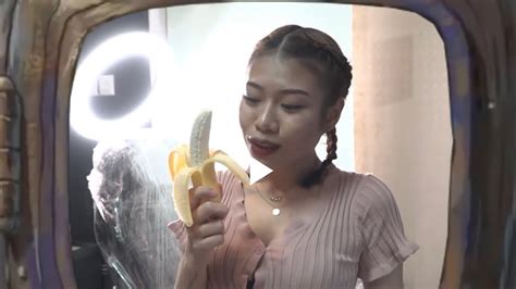 Vey ruby jane dikenal netizen usai unggah foto liquid yang diselipkan di belahan payudaranya. Vey Ruby Jane Zip - Download Vey Ruby Jane Viral Mp4 Mp3 ...