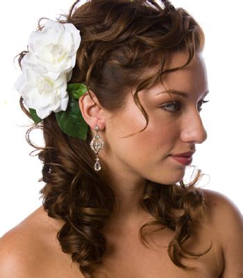 I recommend this style to those who love to wear an. poisonyaoi: Curly Wedding Hairstyle