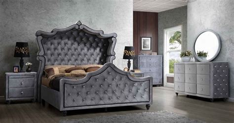 Versailles full velvet face silver duvet set king duvets b m pers are in love with s new bedding range including a teddy bear for 20 and faux fur blanket is ing pink cover rug curtains going wild it gray on bedroom design transitional benjamin moore balboa mist shadow concepts colorways sets bed linens luxury … continue reading grey velvet bedding b m Hudson Bedroom in Grey Velvet Fabric w/Canopy Bed & Options