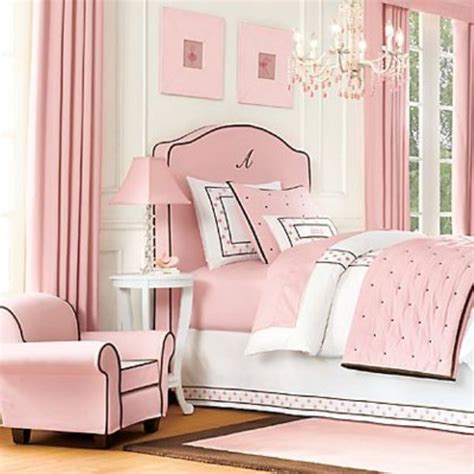 A pink and blue bedroom it's a great idea for every girl's bedroom that want to have that pink adorness but to be broke through with a colder shade such as the blue. Tween Girls Bedrooms Ideas Pink | 12 Cool Ideas For Black ...