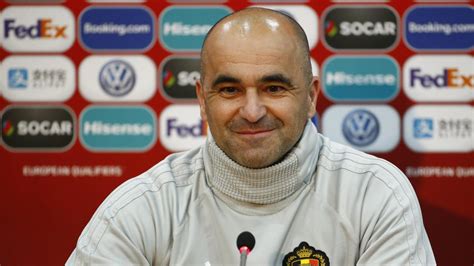 Par la suite, le diable rouge. Roberto Martinez avant le match des Diables Rouges à ...