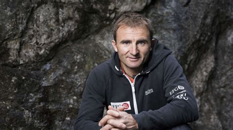 Ueli, if you could just stop being so disgustingly awesome, that'd be great. Drama am Mount Everest: Darum musste Ueli Steck sterben | Welt