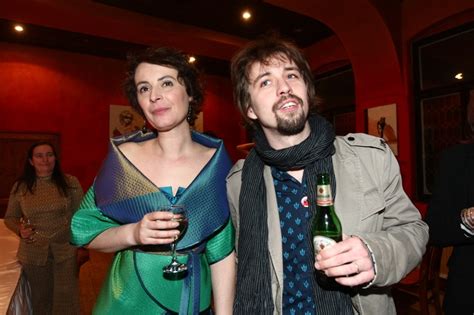 Jan dolanský a lenka vlasáková (foto david kundrát, pavel machan). Lenka Vlasáková: Máme italskou domácnost - létají předměty ...