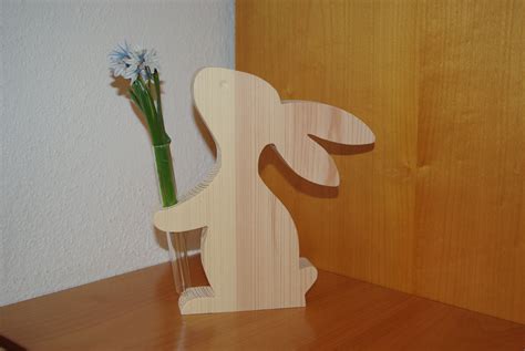 * set mit 2 verschiedenen hasen aus hellem holz. Vorlagen Holz Hase Kostenlos : Hase mit Vase, 2er Set ...