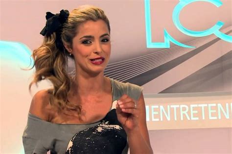 Luego hizo parte de 'estilo rcn', programa en el cual estuvo desde. RCN sí permitió que Cristina Hurtado se despidiera ...