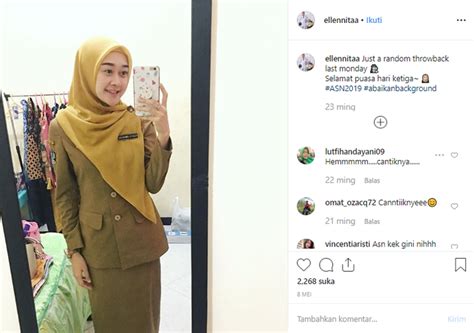 Kini ellen tidak lagi jadi artis, lho, namun lebih memilih jadi abdi wanita 26 tahun ini dulunya bergabung dengan cherrybelle sejak november 2015. Dulu Menari Lincah saat Menjadi Personel Girlband, Begini ...