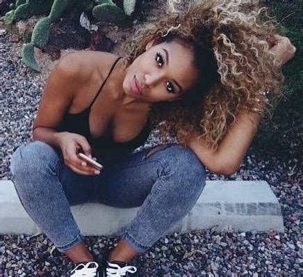 We have searched and crawled the internet and have come up with some amazing facts and pictures regarding. La Wag du jour : Cora Gauthier (Karim Benzema) - Sport 365