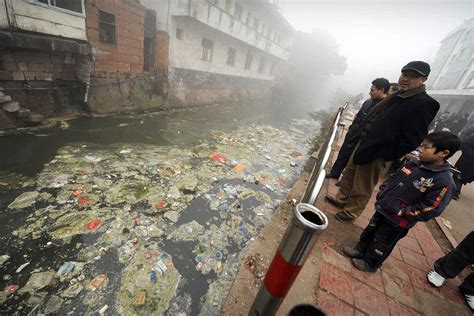 China has made huge strides cleaning up its polluted rivers | New Scientist
