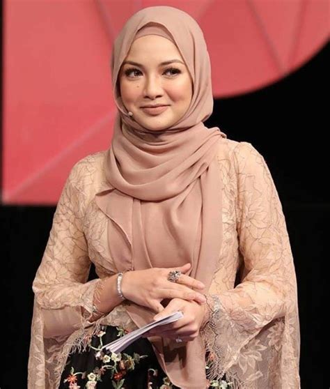 3,063 likes · 17 talking about this. Tudung Gaya Neelofa