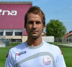 Zsolt bognár started his football career with minor hungarian teams, including szombathelyi haladás and győri eto. CSORNA-ETO FC-GYŐR 1-2. Hiába az NB I-es rutin, Bognár ...