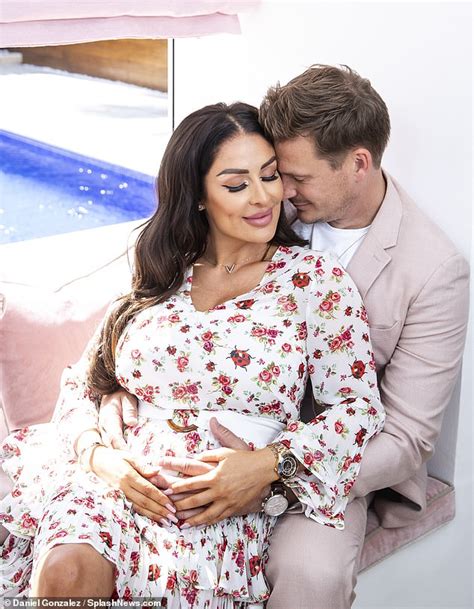 Eastenders star and blue singer lee ryan is set to become a father for the third time following the news that his ariana grande impersonator girlfriend lee and verity, whose real name is verity morley, were first spotted together back in january 2020. Lee Ryan cradles girlfriend Verity Paris' blossoming baby ...