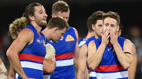 Western bulldogs acknowledge that we reside on traditional lands of the kulin nation. AFL finals 2020: Tenisha Crook Instagram, rant over ...