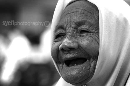 Anak dan masyrakat turut dibincangkan. BILA NAFKAH IBU/BAPA MENJADI WAJIB KE ATAS ANAK? | Jom Dakwah