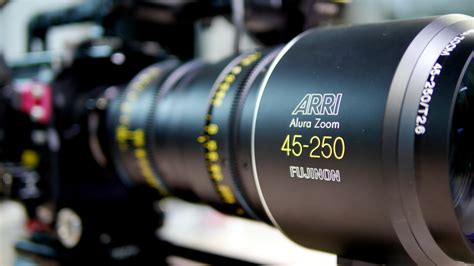 Arri and fujinon have joined their extensive expertise to create a completely new family of modern cine zooms. ARRI Alura 45-250mm T2.6 F Telephoto Studio Zoom with PL ...
