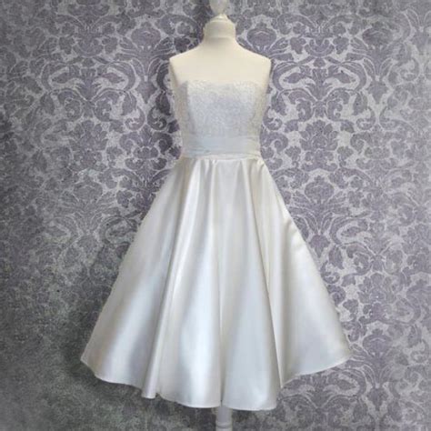 Hochzeitskleid 50er jahre, hochzeitskleider / brautmode. Hochzeitskleid wadenlang Brautkleid 50er Jahre - Frau Lux ...