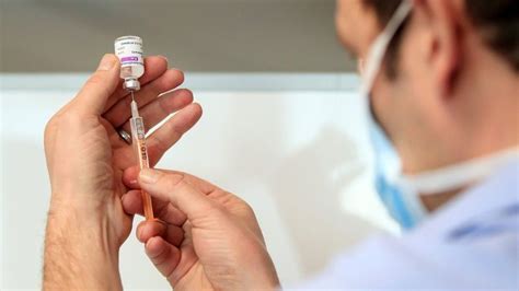 Please book your second dose while you're still at the clinic, following your vaccination, otherwise you will need to phone the booking centre again. Coronavirus: Manitoba expands 2nd dose vaccine booking ...