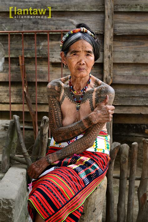 Hawaiian tribal tattoo is one of the popular tattoos in body modification trends. Lantaw - Philippines Outdoor and Travel Photos: whang od ...