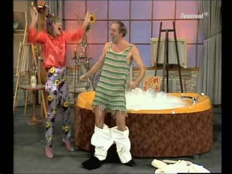 Rudi carrell goethe war gut helga feddersen und didi hallervorden die wanne ist voll 1978. Helga Feddersen & Didi Hallervorden - Du, die Wanne ist ...