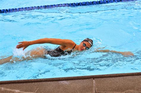 Zsuzsanna zsu jakabos is a hungarian swimmer. Zsuzsanna Jakabos | officialpamela