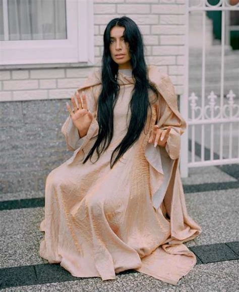 Ze heeft er lang van wakker gelegen of het zou lukken. Sevdaliza Birthday, Real Name, Age, Weight, Height, Family ...