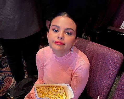 Selena Gomez | Instagram Live Stream | 11 January 2020 ...