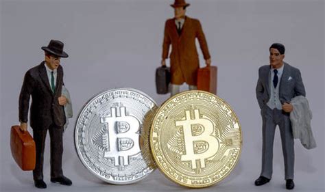 Btc to inr live price updates. Bitcoin price LIVE: Bitcoin loses $500 in value before ...