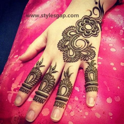 Once you have used the paper plates, and they are all waste, you can use them to make these face masks. Simple Easy Eid Mehndi Designs 2021-2022 Latest Collection