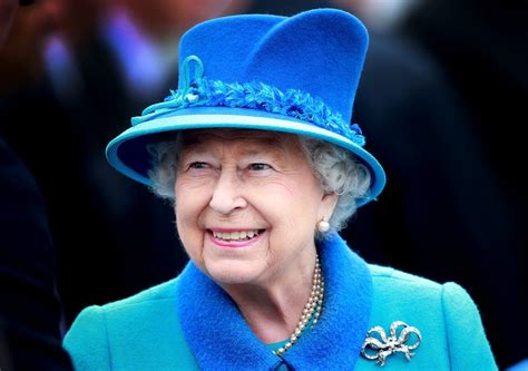 Erzsébet királynő, hogy ne kelljen nyilvánosságra hoznia a vagyonát. Mi történik II. Erzsébet halála után? - Kívül tágasabb