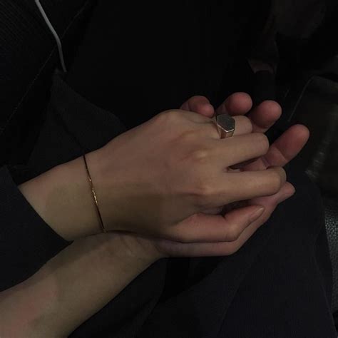 Pin by Preawploy on couple - | Couple hands, Couple aesthetic, Ulzzang couple