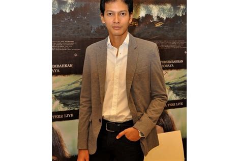 Zarul husin, fasha sandha, elizad sharifuddin, azizah mahzan, afifah nasir, beego, fazlina ahmad daud, annie arifin, amir nafis, noralbaniah, dynas mokhtar, dato' jalaluddin hassan, nur qistina raisah, badrul muhayat, sherry ibrahim, wan nor azlin, zaryn min. Main di 'Surga Yang Tak Dirindukan', Fedi Nuril Paham ...