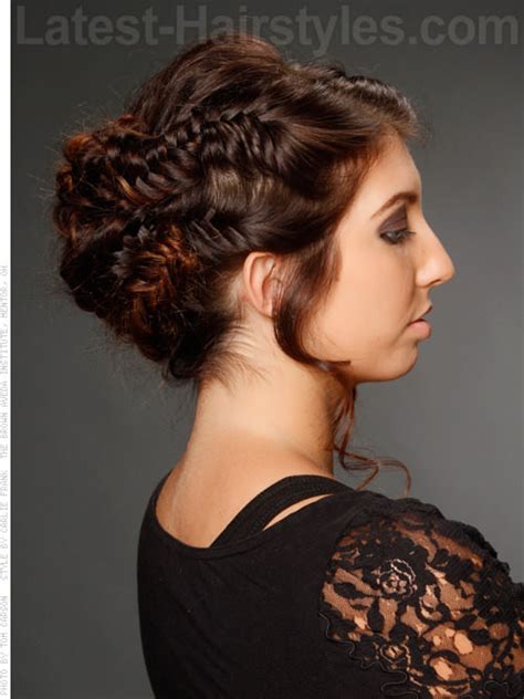 Teenagers with longer hair have more alternatives on the formal side along these lines, at last your decision of prom hair style descends to your level of ability to manage supporting the style. prom hairstyles on Tumblr