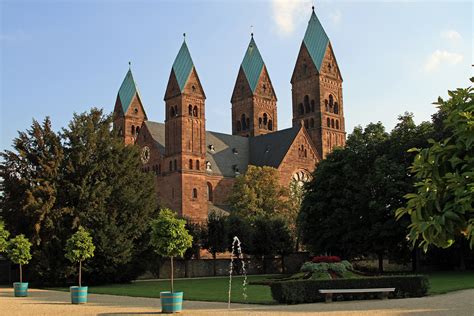 Wir haben objekte im umkreis von bad homburg (höhe) gefunden, die sie interessieren könnten: Erlöserkirche in Bad Homburg