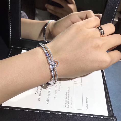 Chinese actress, singer and model angela yeung, better known by her stage name angelababy is a good example of this phenomenon and is adulated in asia. Chaumet 18k White Gold Joséphine Eclat Floral Diamond Bracelet