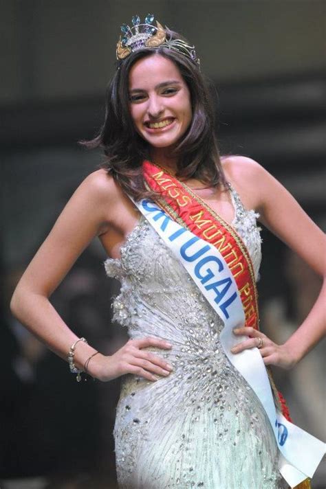 Andreia rodrigues is a beauty pageant contestant who represented portugal in miss world 2008 in south africa. Lenglui Asia: Melanie Vicente Crowned Miss Mundo Portugal 2012