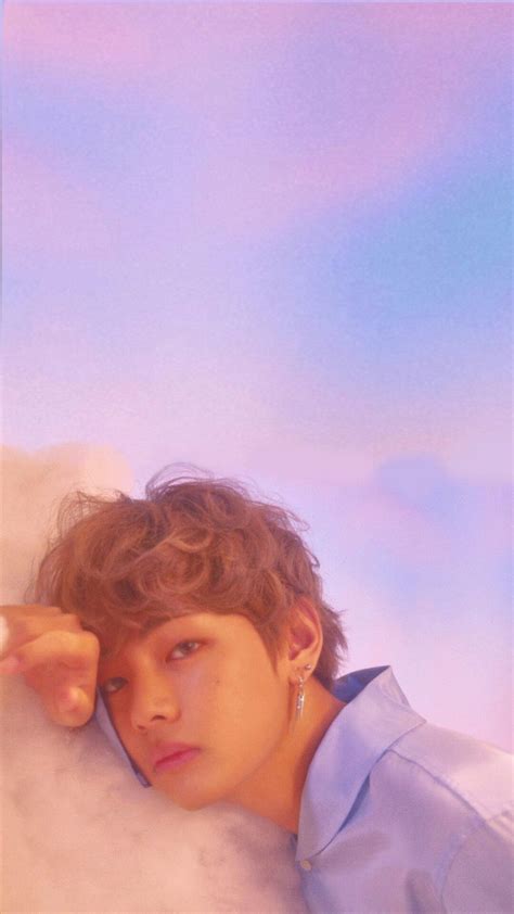 Et wallpaper wallpaper iphone cute lock screen wallpaper wallpaper lockscreen bts aesthetic wallpaper for phone aesthetic pastel wallpaper aesthetic wallpapers mode collage aesthetic collage. TAEHYUNG (V) - BTS WALLPAPER DNA | Taehyung, Bts taehyung ...