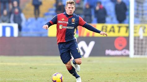 Browse 68 esteban rolon stock photos and images available, or start a new search to explore more stock. Genoa: Rolon è un punto fermo, caccia alla riconferma