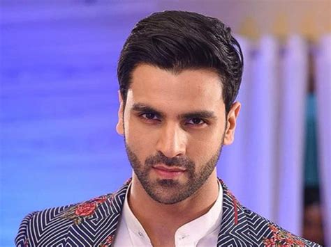 He is best known for portraying rajveer thakur in ek veer ki ardaas.veera, abhishek singh in ye hai. Vivek Dahiya asked to quit TikTok because it's 'Made in ...