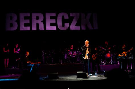 Nagy boldogságról számolt be berecki zoltán szombat esti koncertjén. Bereczki Zoltán: KARÁCSONYI KONCERT - | Jegy.hu