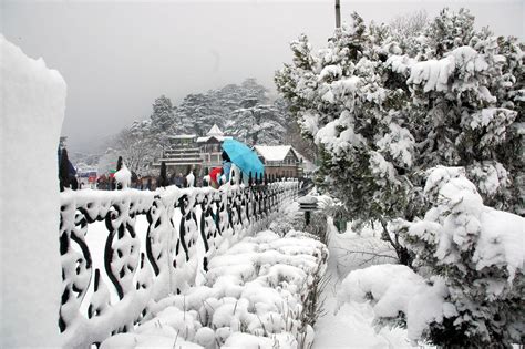 In this article, we list 10 places in india that you can head to to enjoy the snowfall and picturesque locations in december or even january for that matter. 10 Best Places to See Snow in India | Ankit2World
