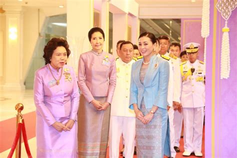 จึงมีพระราชโองการให้สถาปนา พลเอกหญิง สุทิดา วชิราลงกรณ์ ณ. สมเด็จพระนางเจ้าสุทิดาฯ พระบรมราชินี ทรงปฏิบัติ ...