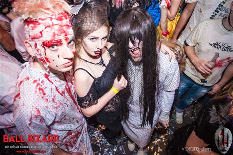 Let the calming sounds of dubstep and mutilated screams wash over you~ at some point between my last upload and this one. Halloween Party - Ball Bizarr 2015 Dresden Top 13 Outfits