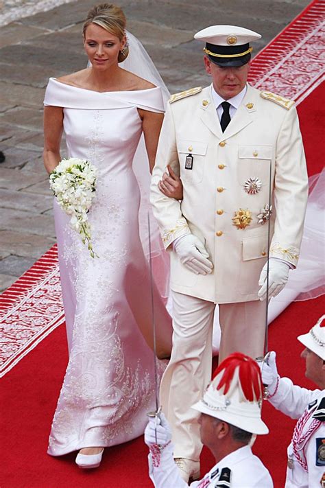 Durch ihr wirken, die als fürstin den namen gracia patricia annahm, wurde monaco endgültig zu einem tummelplatz der reichen dieser welt. Royale Hochzeiten: Die schönsten royalen Hochzeiten | Bild ...