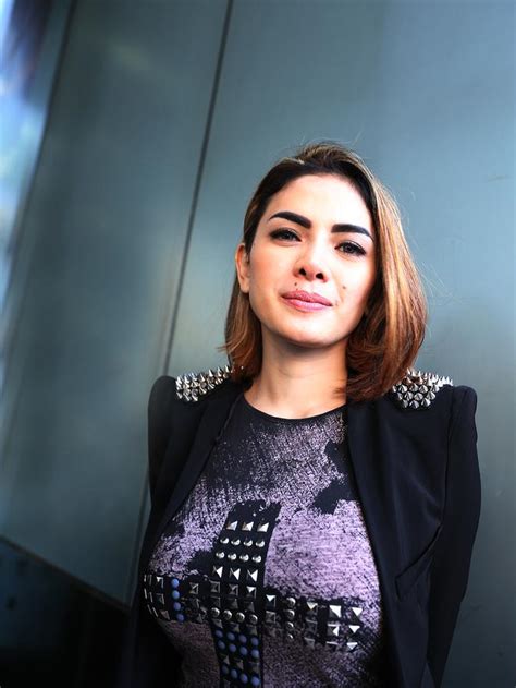 Nikita mirzani is an actress, known for moammar emka's jakarta undercover (2017), jagoan instan (. Harga 65 Juta, Nikita Mirzani Bantah Pernah Dapat Transfer ...