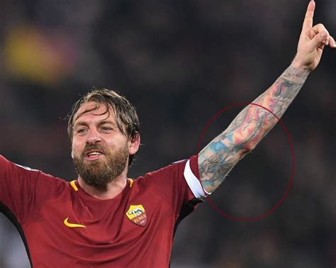De rossi tattoo photos and premium high … find the perfect de rossi tattoo stock photos and editorial news pictures from getty images. Daniele De Rossi's 13 Tattoos & Their Meanings - Body Art Guru