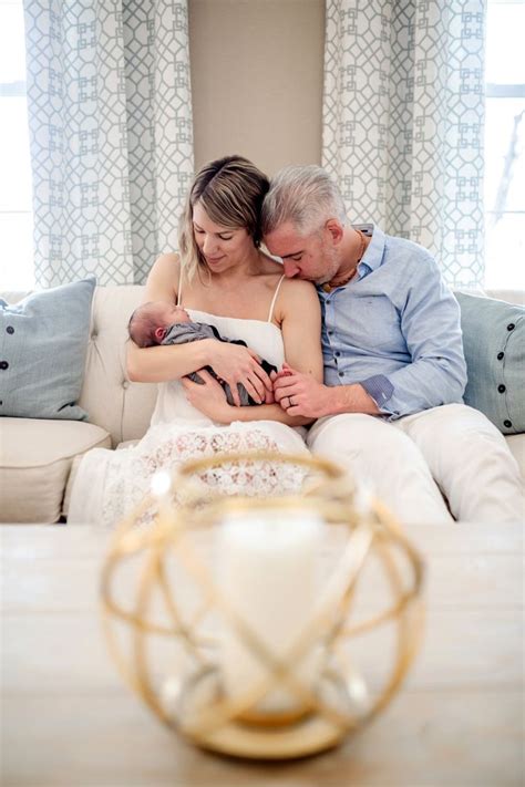 Download in under 30 seconds. newborn family photos | Newborn family photos, Baby ...