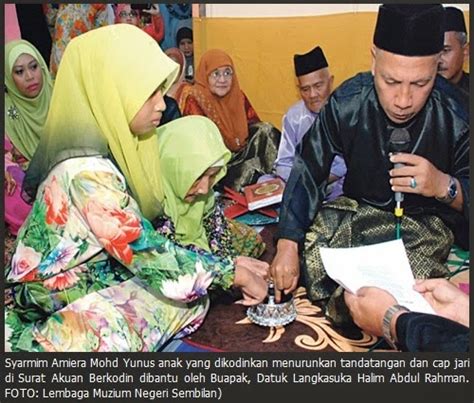 Terlebih dahulu, atas terdahulu, meskipun, precursory, awal, bahagian, sebelumnya, bekas. Syarak Mengata , Adat Menurut: Masih ramai orang N ...